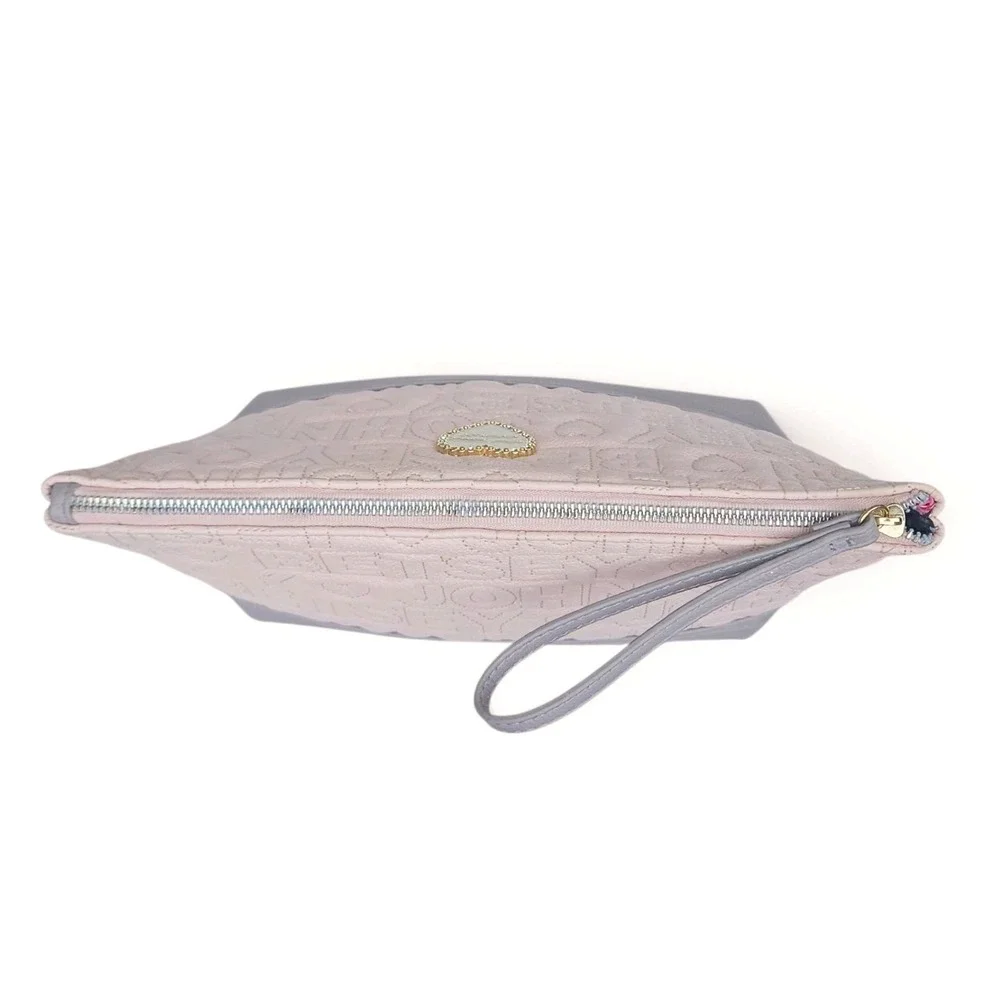 Betsey Johnson Makeup Bag Pink Gray Quilted Heart Wristlet Travel Bag Zip Pouch